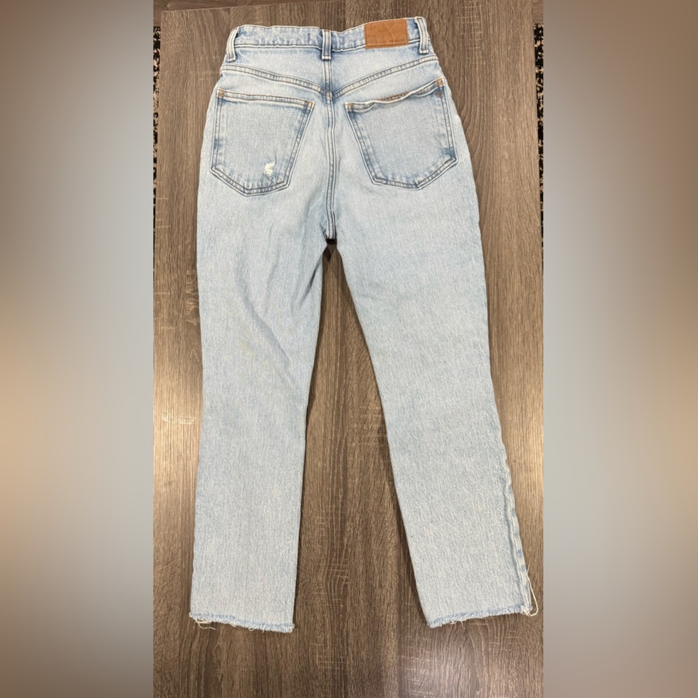 Madewell Distressed Light Blue Boyfriend Jeans - Picture 8 of 14